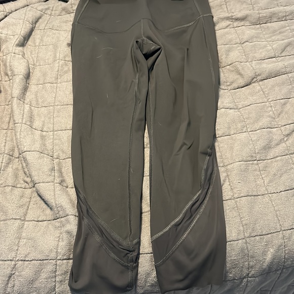 Lulu Lemon Charcoal Grey Leggings - Picture 5 of 5